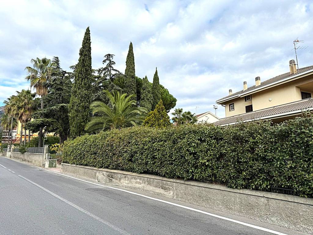 Villa a Loano in Viale Silvio Amico, 26 - Foto 4