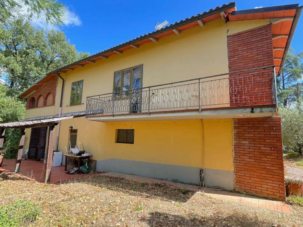 Villa a Civitella in val di chiana in Strada Comunale di Oliveto - Foto 3