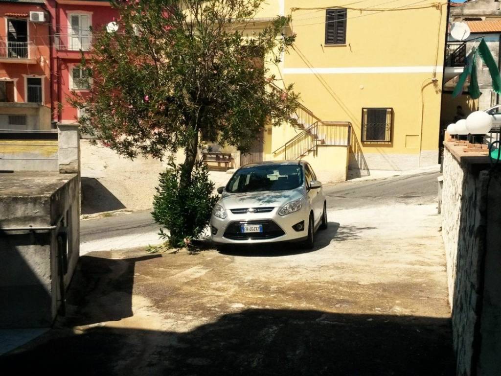 Casa indipendente a Scandale in Scandale - Foto 2