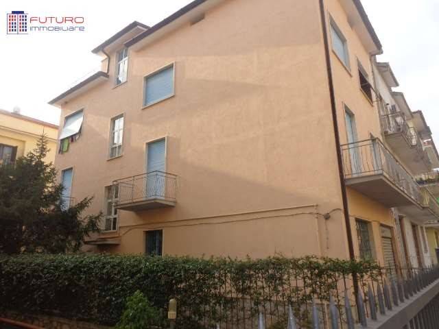 Palazzo / stabile a Fondi - Foto 2