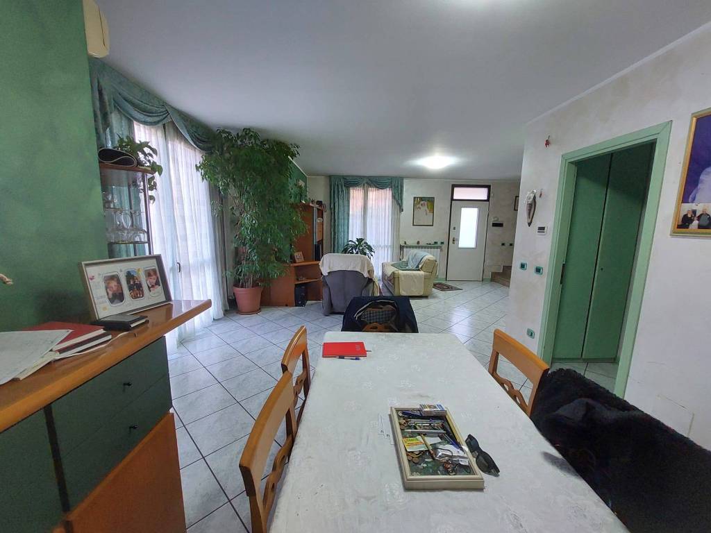Villetta a schiera a Gallarate in Via Marco Polo - Foto 3