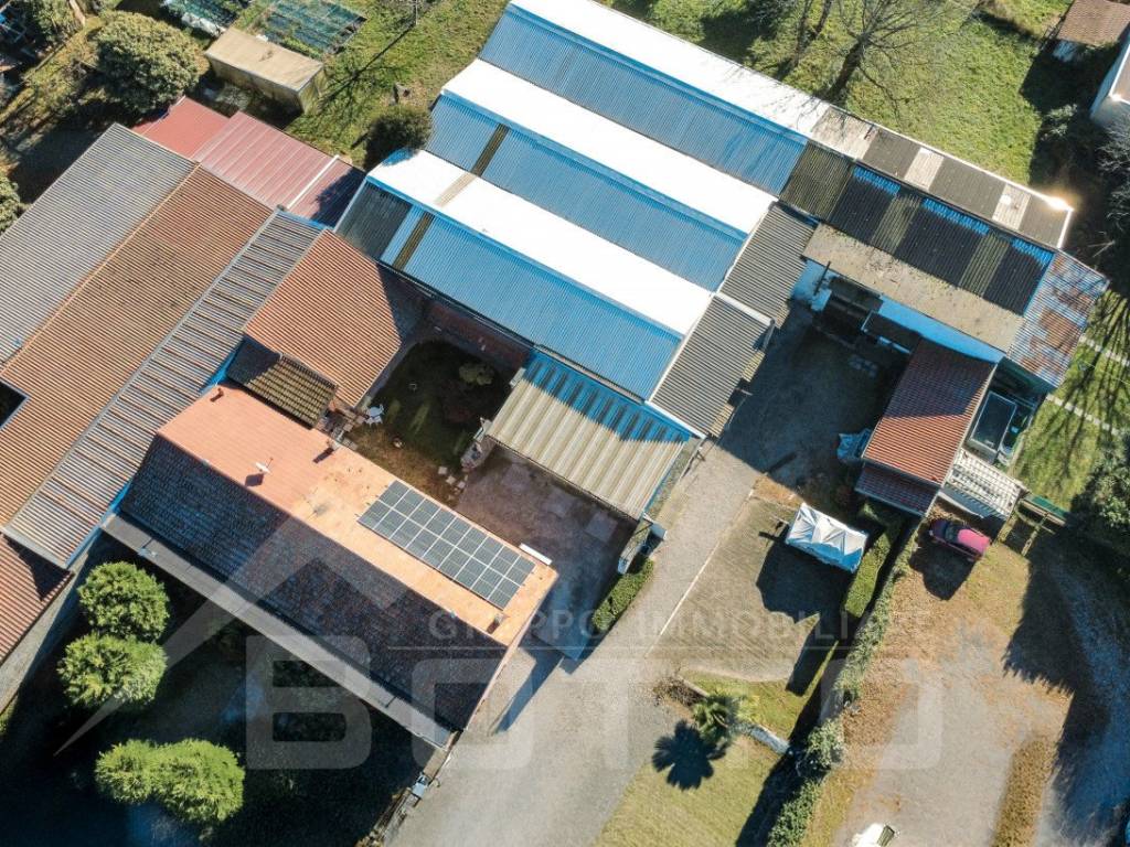 Villa a Varallo pombia in Via Stazione 69 - Foto 3