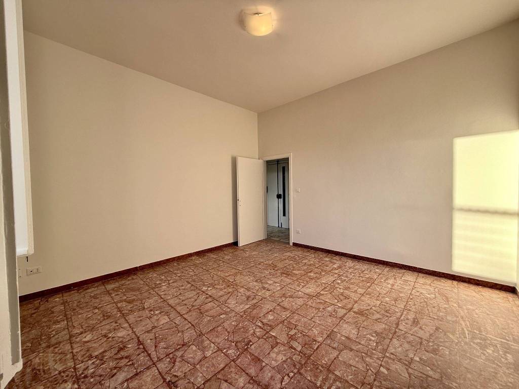 Appartamento a Campi bisenzio in Piazza Unità d'Italia - Foto 3