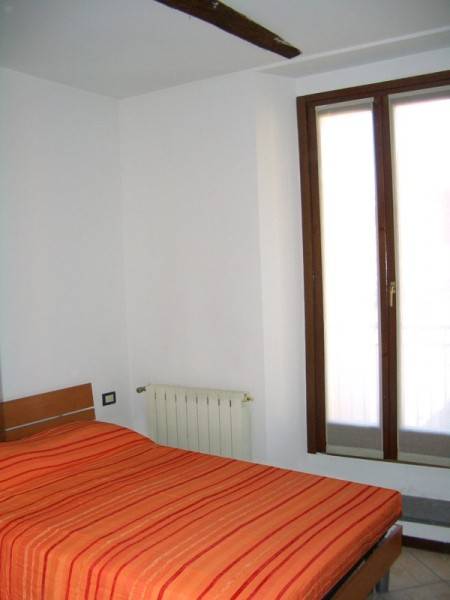 Appartamento a Vergiate in Via Felice Cavallotti, 21 - Foto 3