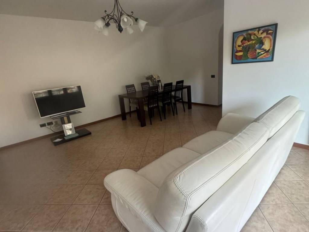 Appartamento a Binasco in Via Galileo Ferraris - Foto 4