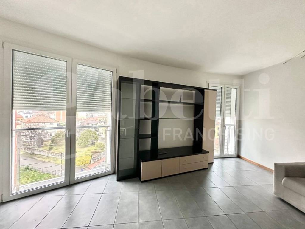 Appartamento a Borgomanero in Via Matteotti , 1 - Foto 3