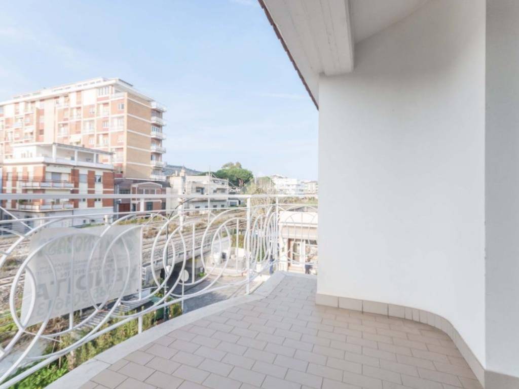 Appartamento a Roseto degli abruzzi in Via Thaulero, 30 - Foto 5