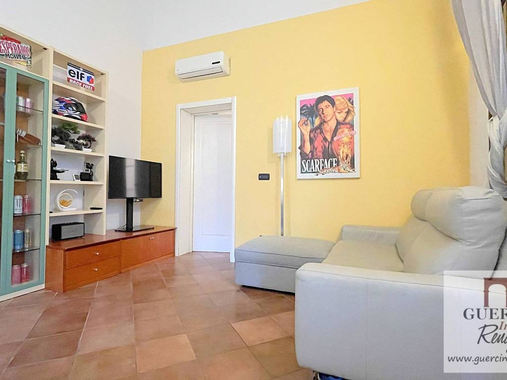 Appartamento a Bondeno in Via Edmondo De Amicis, 11 - Foto 2