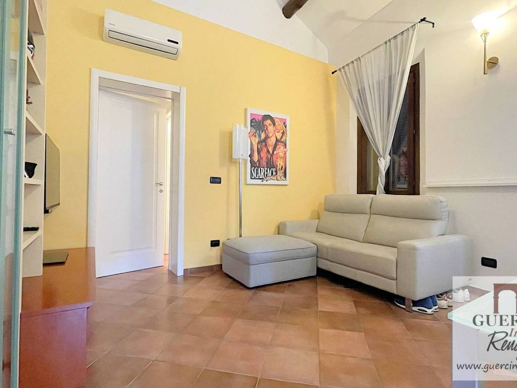 Appartamento a Bondeno in Via Edmondo De Amicis, 11 - Foto 3