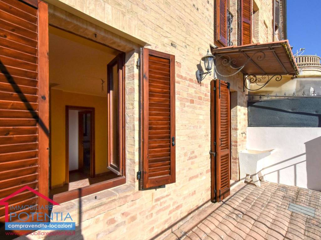 Casa indipendente a Potenza picena in Via San Giovanni, 63 - Foto 2