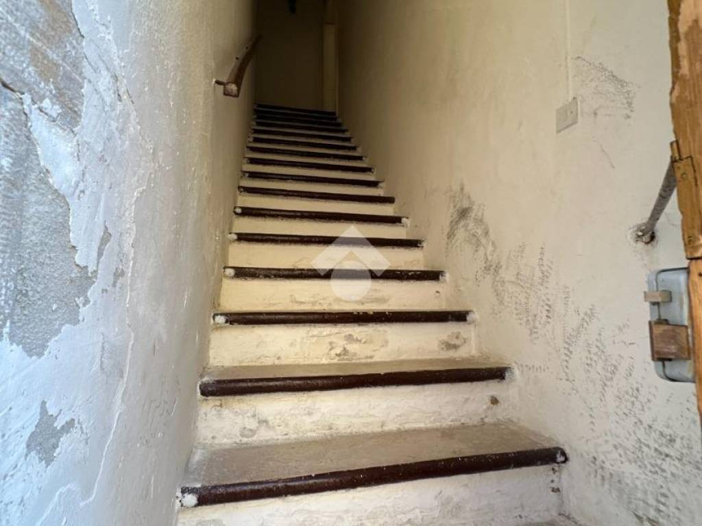 Casa indipendente a Canosa di puglia in Via Luigi Matarrese, 18 - Foto 2