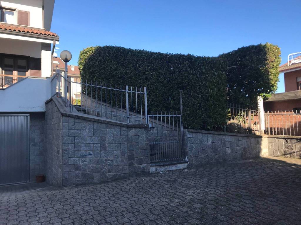 Villa a Giaveno in Via Martiri della Libertà, 8 - Foto 4