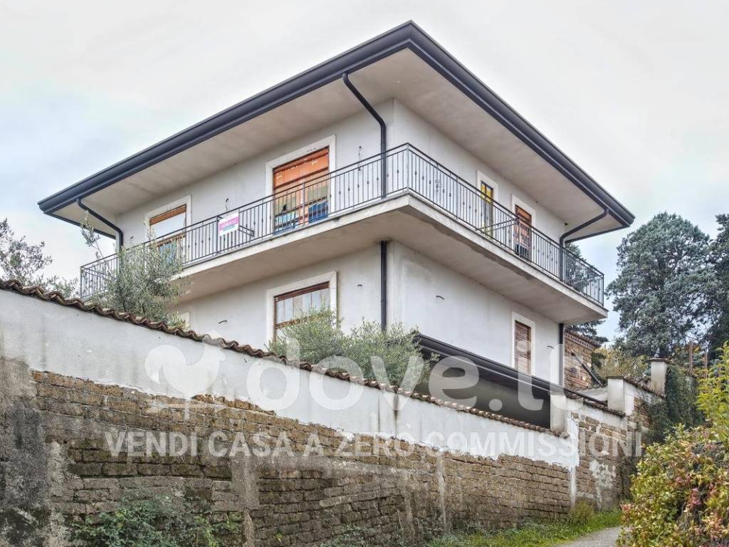 Villa a Ceccano in Via del Castagno - Foto 3