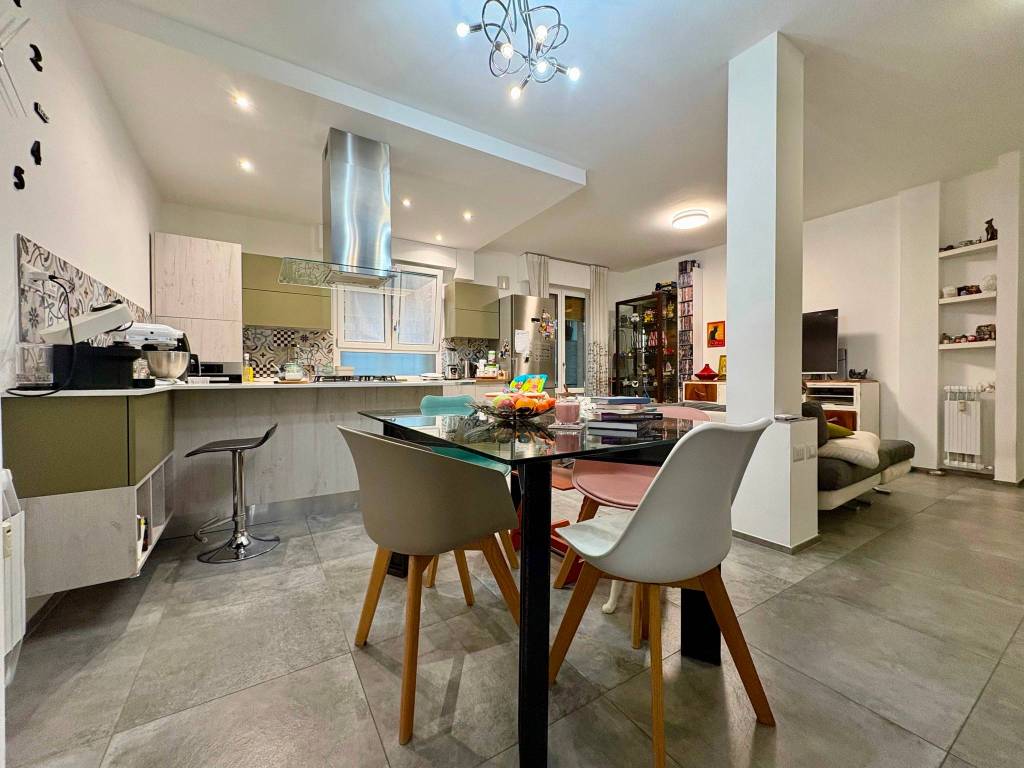 Appartamento a Prato in Via Augusto Borgioli - Foto 3