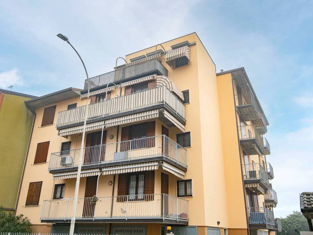 Appartamento a Lodi in Via Uguccione da Lodi, 6 - Foto 2