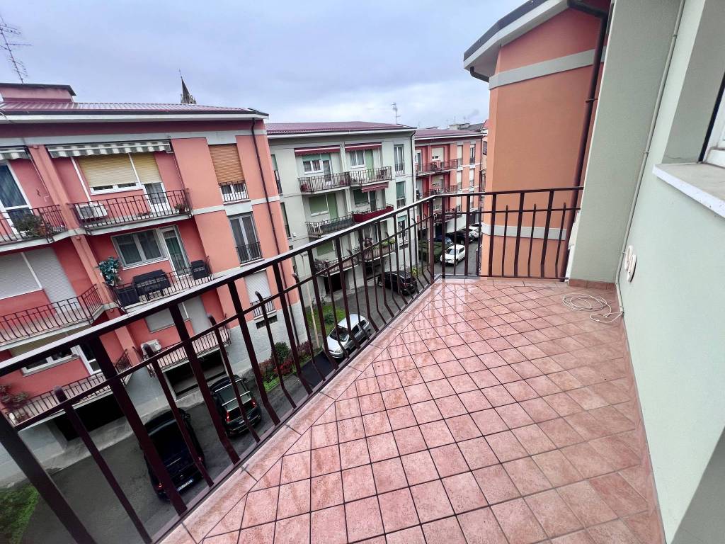 Appartamento a Alba in Via Ciro Menotti, 9 - Foto 5