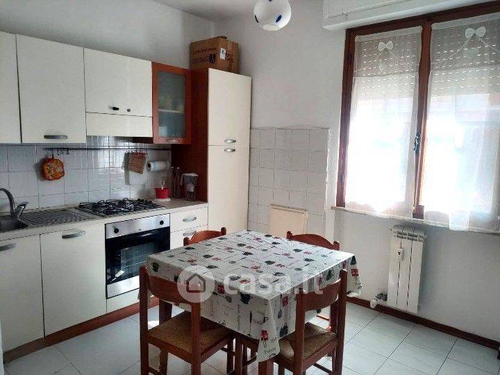 Appartamento a Pisa in Via delle Medaglie d'Oro, 20 - Foto 2