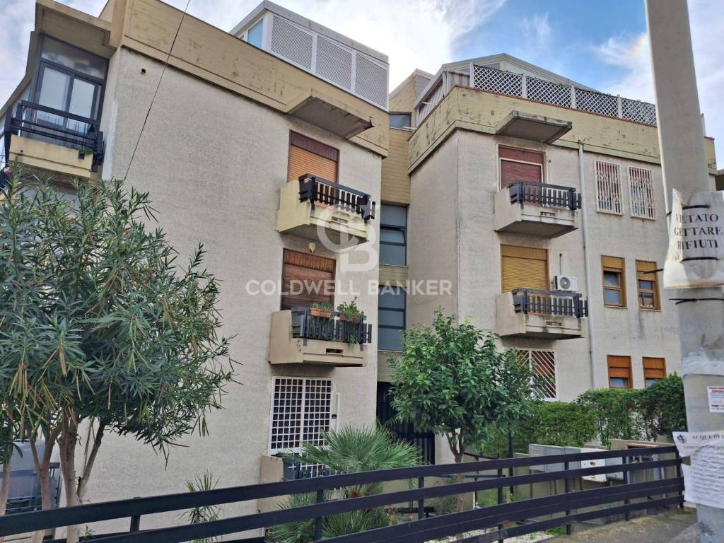 Appartamento a Aci castello in via Giuseppe Recupero, 5 - Foto 2