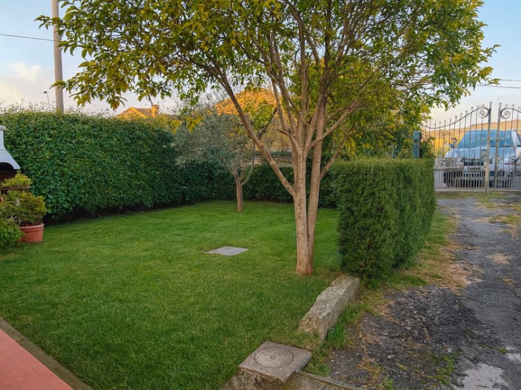 Casa indipendente a Sarzana in Via Cisa Traversa 4 - Foto 2