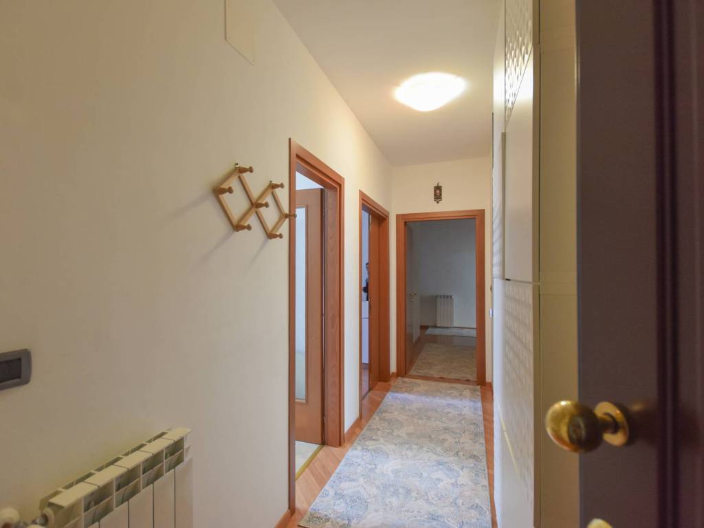 Appartamento a Trieste in Via Ugo Foscolo, 16 - Foto 4