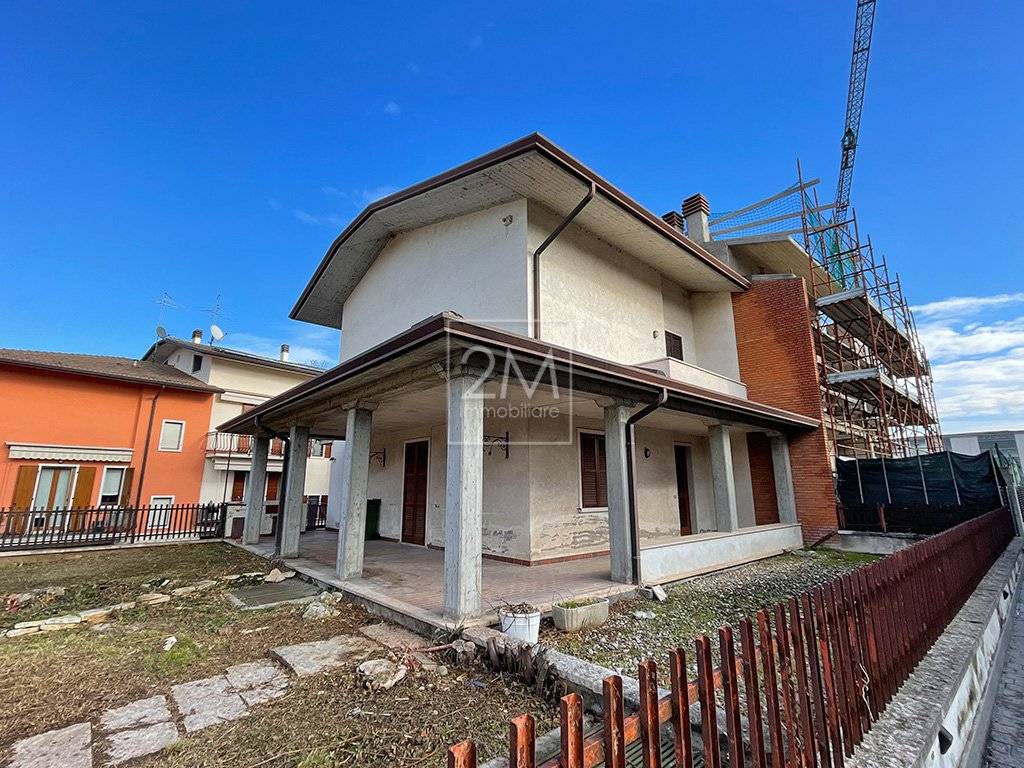 Villa a Villafranca di verona in Via del Fante - Foto 2