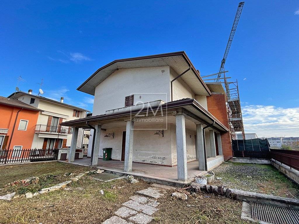 Villa a Villafranca di verona in Via del Fante - Foto 3