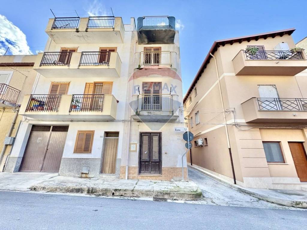 Appartamento a Cinisi in Via Roma, 90 - Foto 2