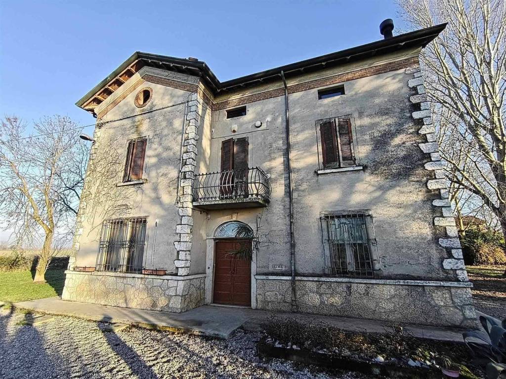 Rustico / casale a Pegognaga in STRADA PANAZZA RUGGERA, 4 - Foto 2