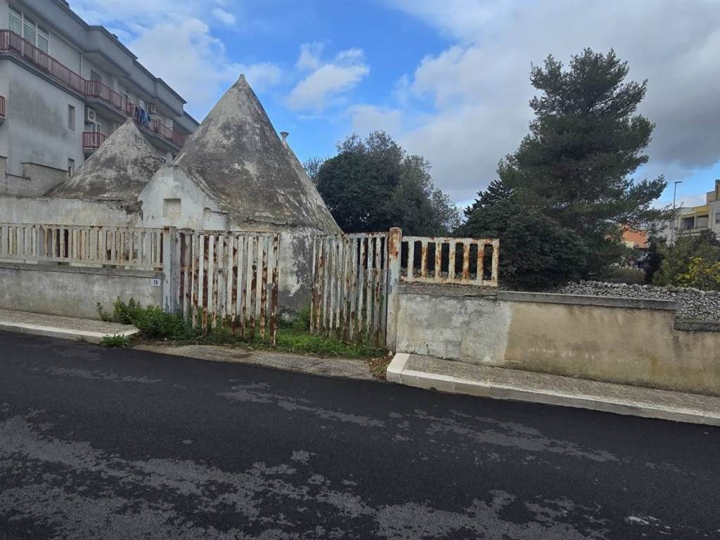 Rustico / casale a Martina franca in VIA GIUSEPPE CHIARELLI - Foto 2