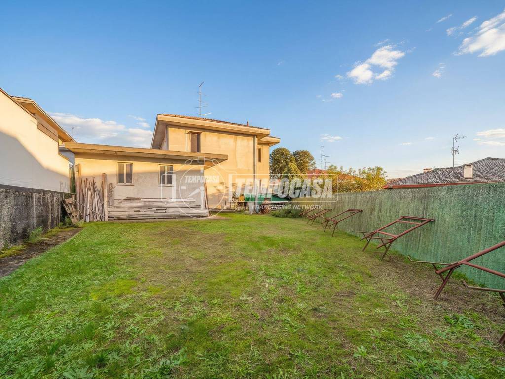 Villa a Arsago seprio in Via Coni Zugna - Foto 5
