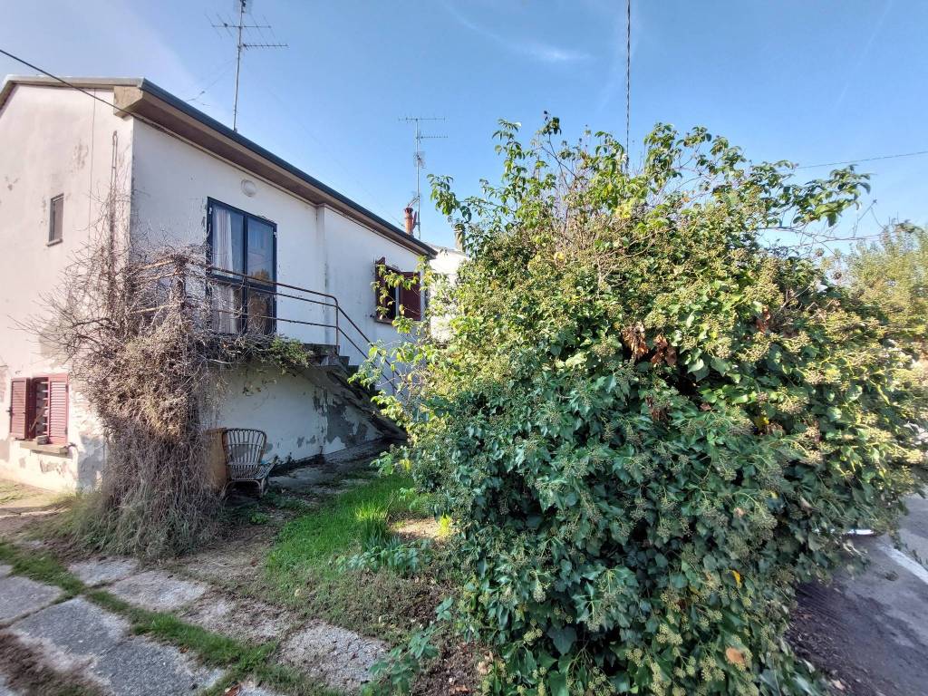 Villa a Massa lombarda in Via 11 Maggio, 19 - Foto 4
