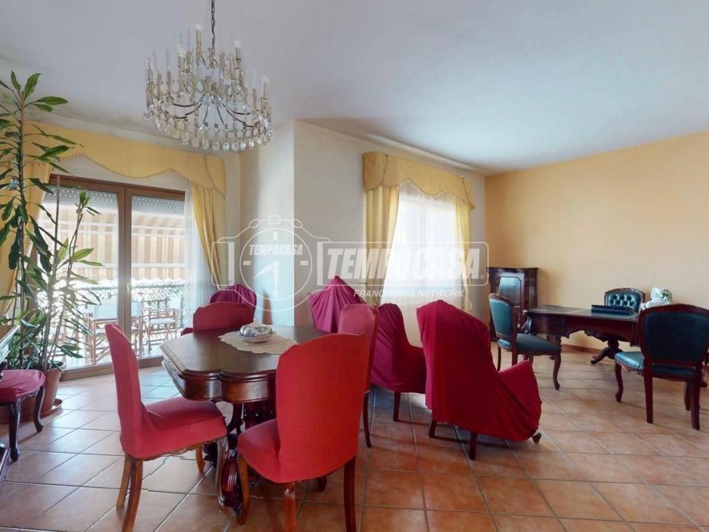 Appartamento a Aversa in Via EUGENIO MONTALE 13 - Foto 2