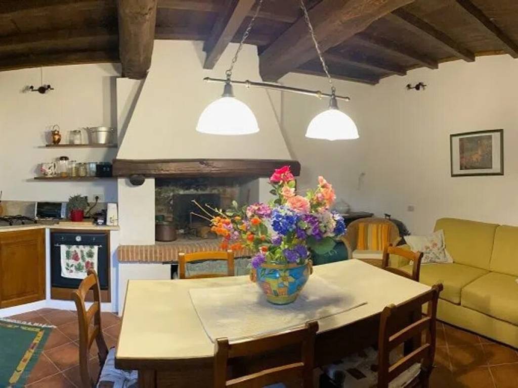 Villa a Reggello in Via Armando Diaz-Tosi - Foto 2