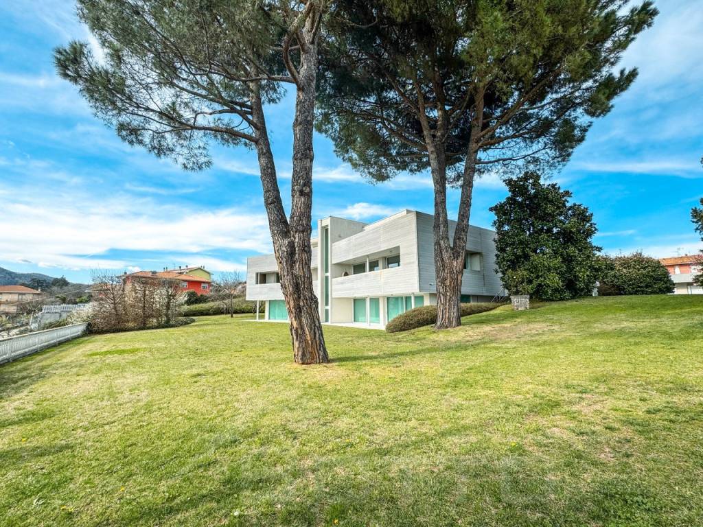 Villa a Romagnano sesia in Via Giovanni Zanetta 9 - Foto 2