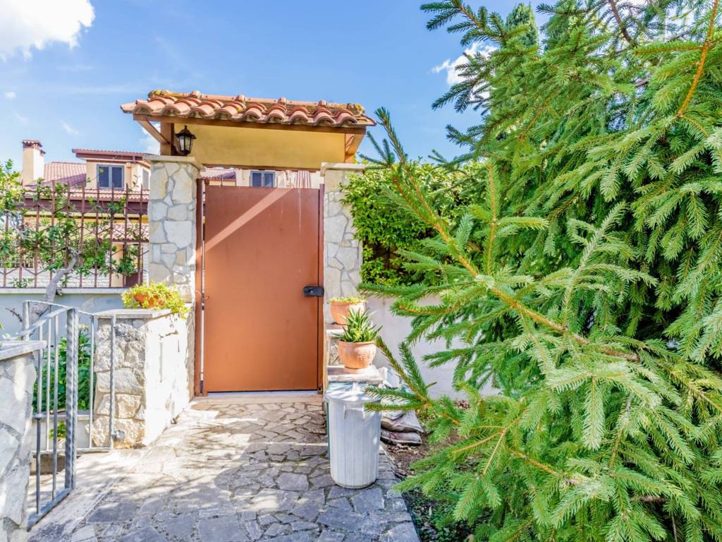 Villa a Guidonia montecelio in Via Poggio Belvedere - Foto 4