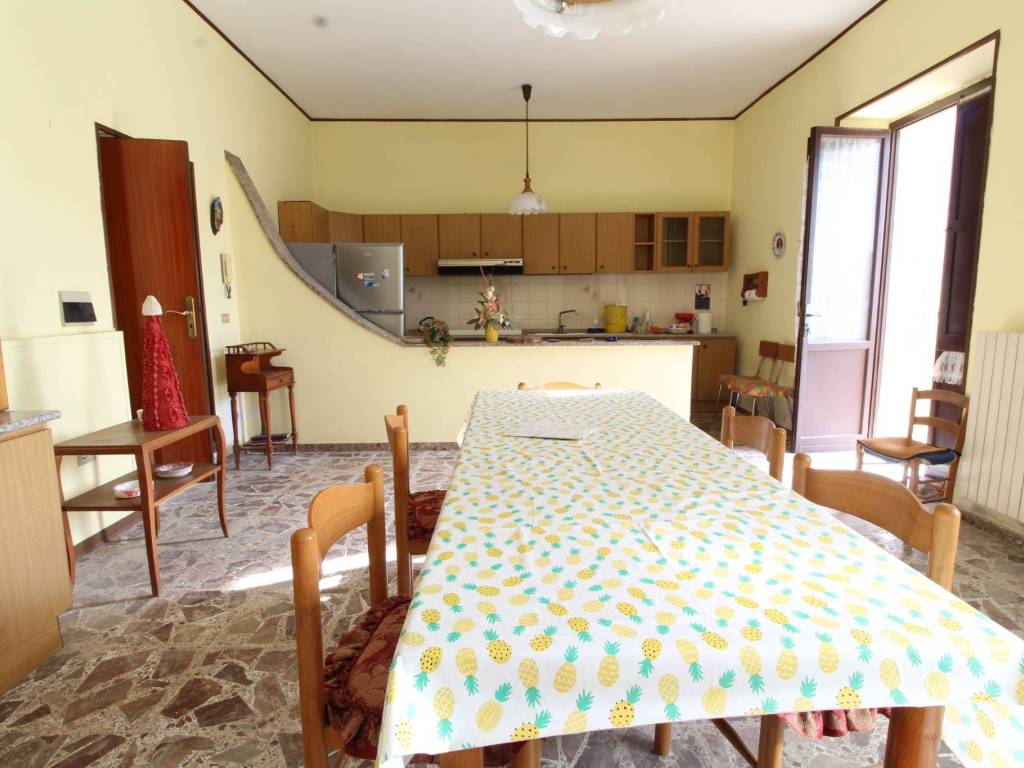 Casa indipendente a Castel morrone - Foto 4