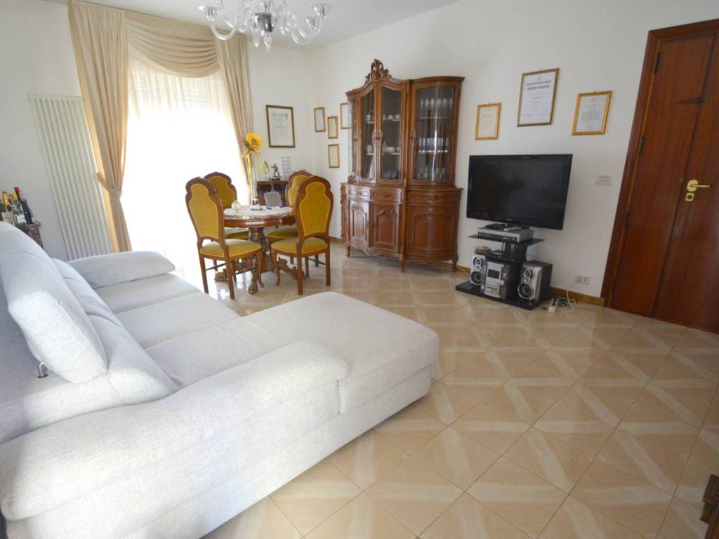 Appartamento a Casamassima in Via Pietà - Foto 2