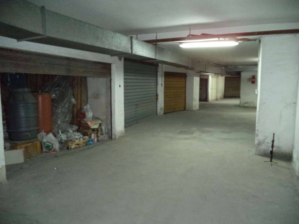 Box / garage a Adrano in via Gaetano Emanuele Calì - Foto 4
