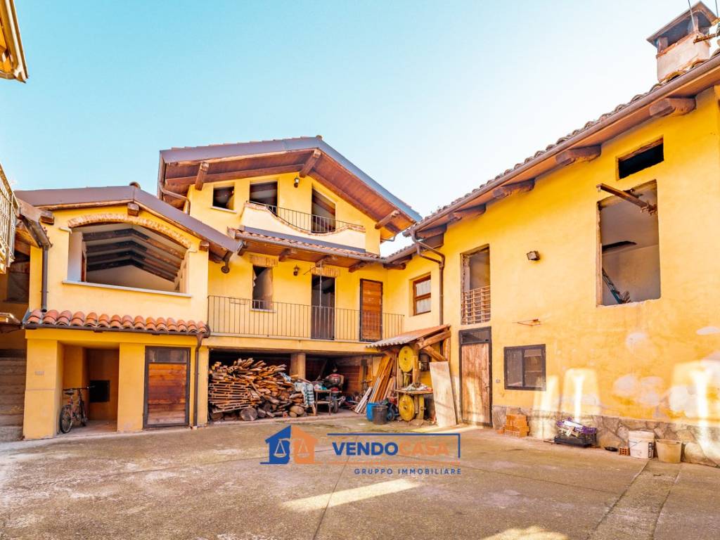 Villa a Costigliole saluzzo in Via Roma, 4 - Foto 2