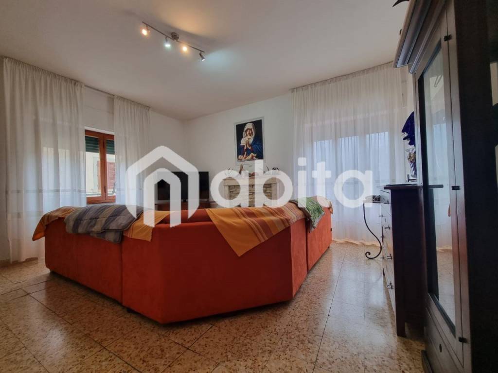 Appartamento a Castelfranco piandisco in Via Dante Alighieri - Foto 4