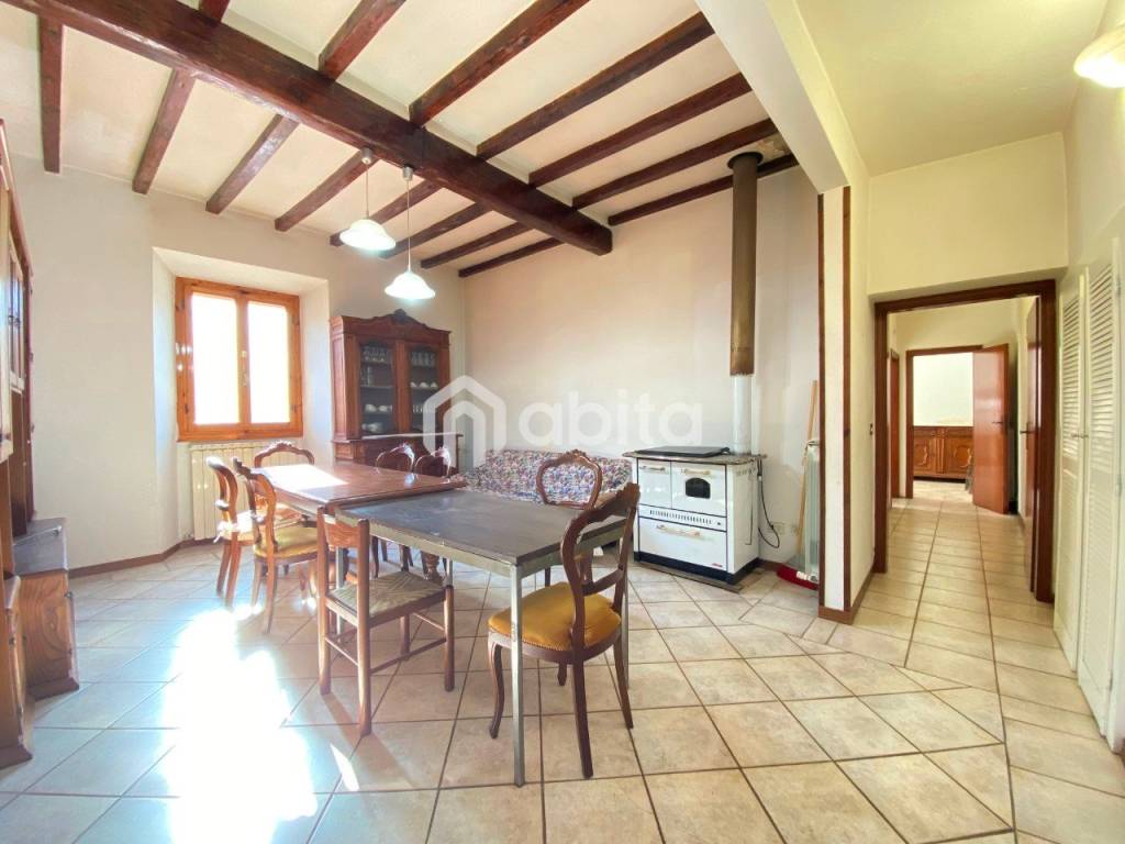 Appartamento a Cavriglia in via roma - Foto 2