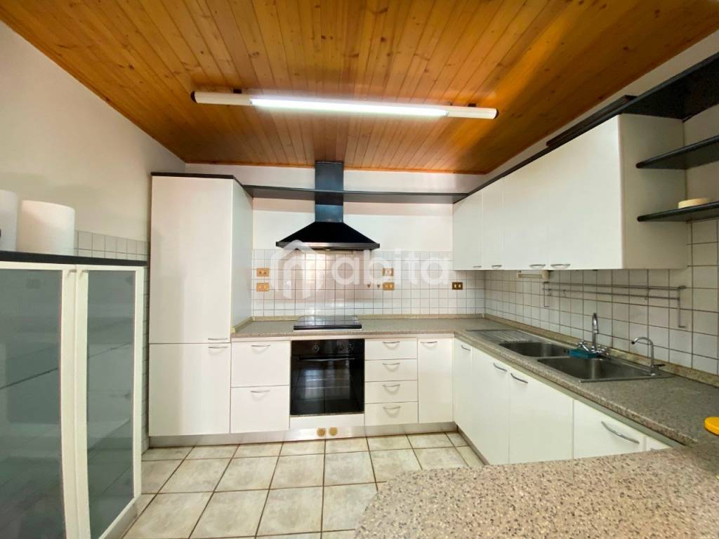 Appartamento a Cavriglia in via roma - Foto 5