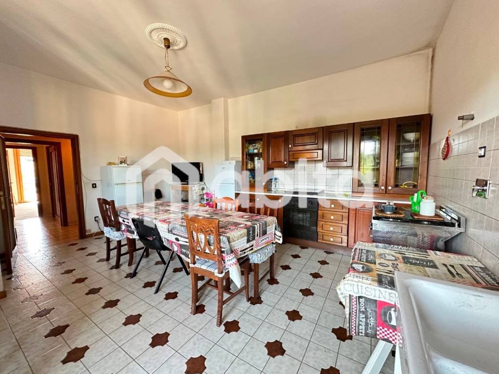 Appartamento a Cavriglia in via giuseppe di vittorio - Foto 3