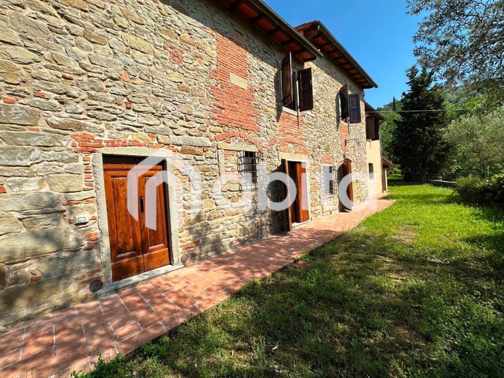 Rustico / casale a Loro ciuffenna in Strada Sette Ponti - Foto 3