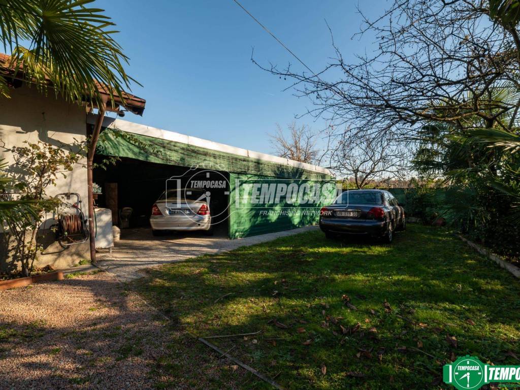 Villa a Paruzzaro in Via Oleggio Castello 17 - Foto 4