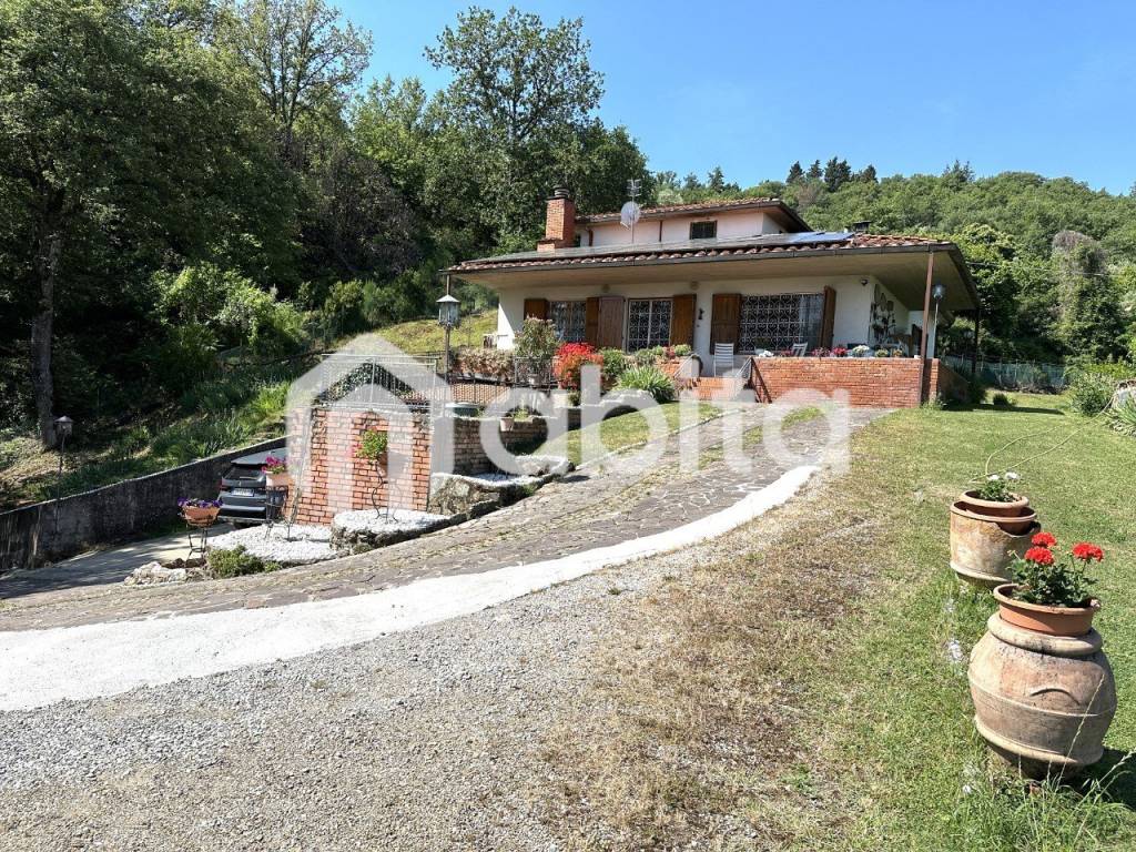 Villa a Cavriglia in IN POSIZIONE PANORAMICA - Foto 2