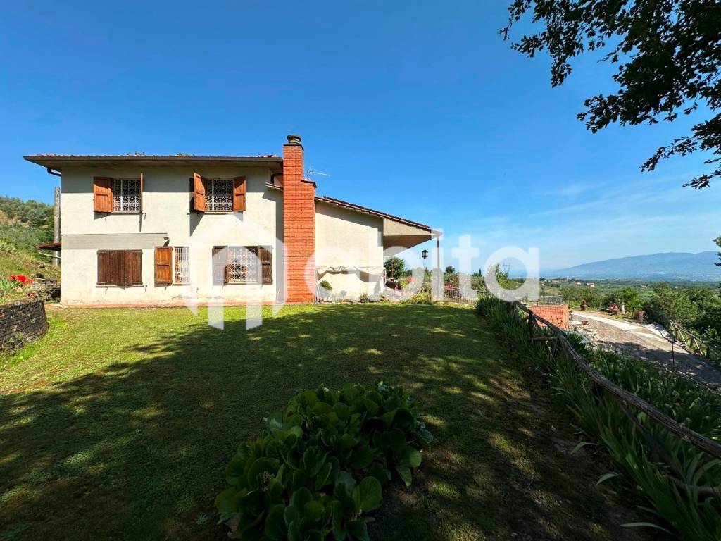 Villa a Cavriglia in IN POSIZIONE PANORAMICA - Foto 4