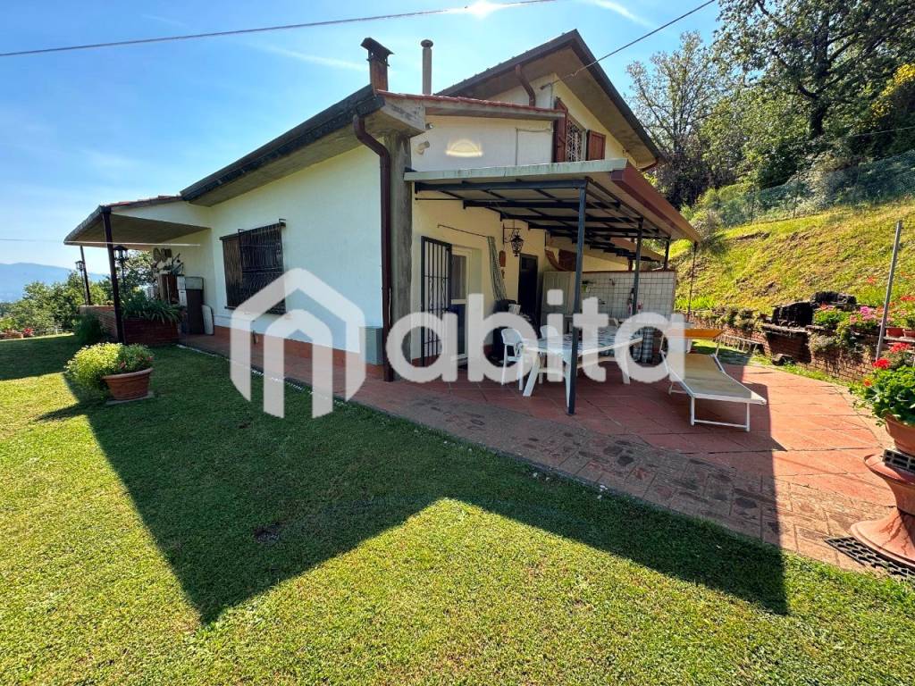 Villa a Cavriglia in IN POSIZIONE PANORAMICA - Foto 5