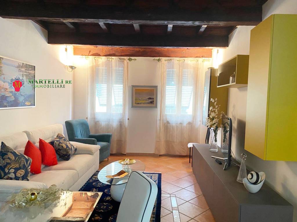 Appartamento a Pratovecchio e stia in Piazza Bernardo Tanucci - Foto 2