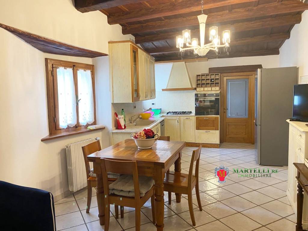 Appartamento a Pratovecchio e stia in Piazza Bernardo Tanucci - Foto 3